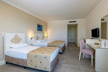 Crystal Admiral Aqua Collection - Wohnbeispiel Doppelzimmer Landblick (Zimmercodierungen DBL & DCL)