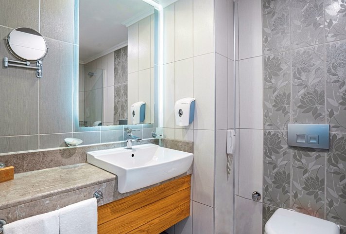 Orange Palace Hotel - Wohnbeispiel Doppelzimmer (Zimmercodierungen DB1 & DC1)