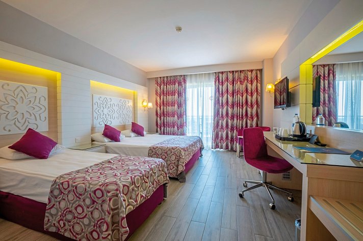 Sunmelia Beach Resort & Spa