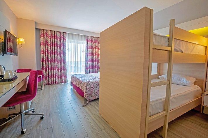 Sunmelia Beach Resort & Spa
