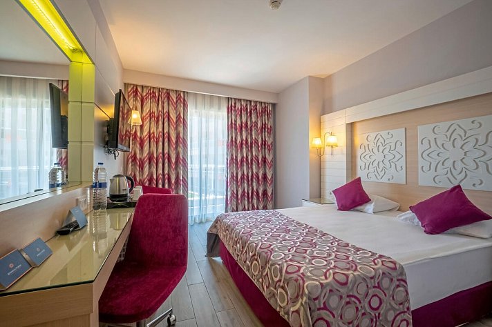 Sunmelia Beach Resort & Spa