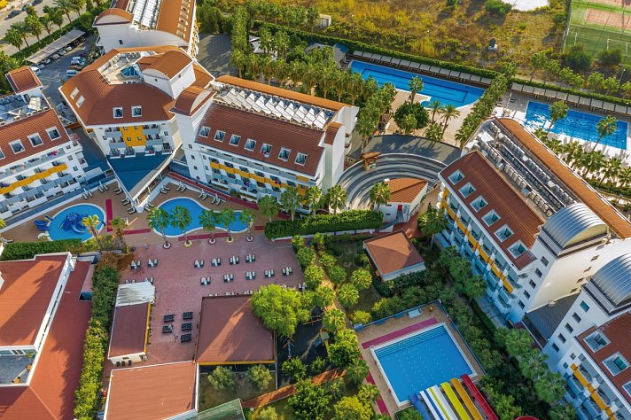 Hane Family Resort