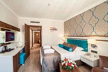 Luna Blanca Resort & Spa - Wohnbeispiel Familienzimmer Landblick (Zimmercodierung FBL)