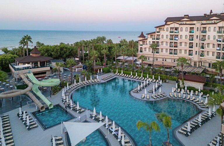 Bella Resort & Spa