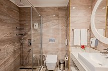 Diamond Premium Hotel & Spa - Bad Beispiel Doppelzimmer