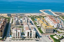 Port Side Resort Hotel