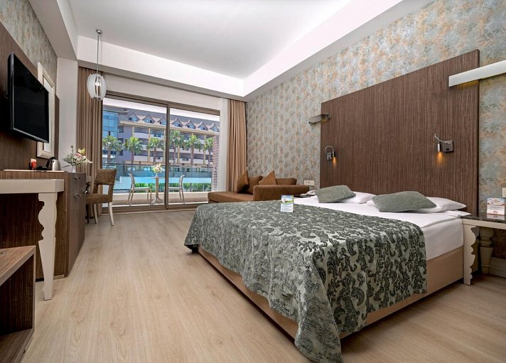 Port Side Resort Hotel