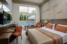 Side Royal Palace - Wohnbeispiel Doppelzimmer Swim-Up (Zimmercodierung DBQ)
