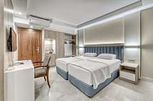 Kahya Hotel - Wohnbeispiel Doppelzimmer seitl. Meerblick (Zimmercodierungen DBN & DCN)