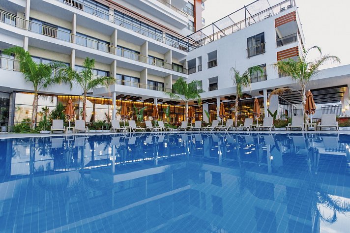 Alexia Resort & Spa
