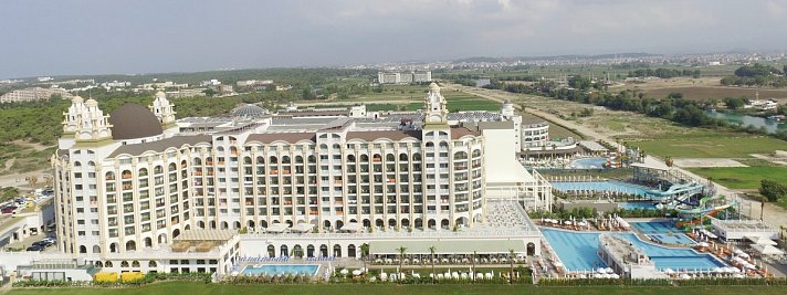 J'adore Deluxe Hotel & Spa