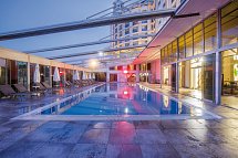 J'adore Deluxe Hotel & Spa