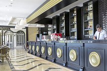 Mary Hotels Side