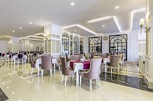 Mary Hotels Side
