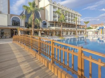 Mary Hotels Side