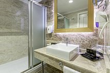 Mary Hotels Side - Beispiel Bad (Zimmercodierungen DB1, DC1, DBP & FB1)