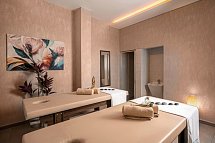 Side Story Resort & Spa Hotel
