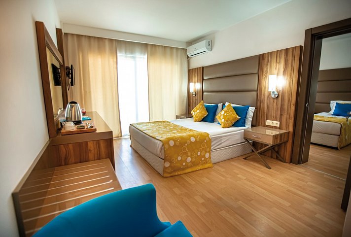 Serra Park Hotel - Wohnbeispiel Familienzimmer (Zimmercodierung FB1)