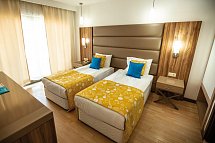 Serra Park Hotel - Wohnbeispiel Familienzimmer (Zimmercodierung FB1)