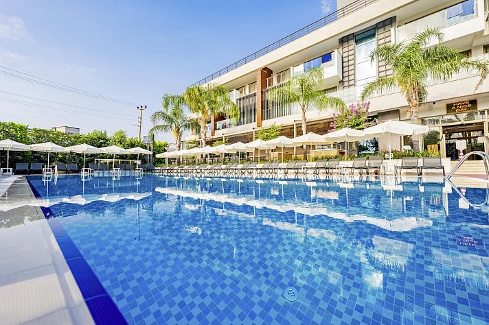 Calimera Side Resort