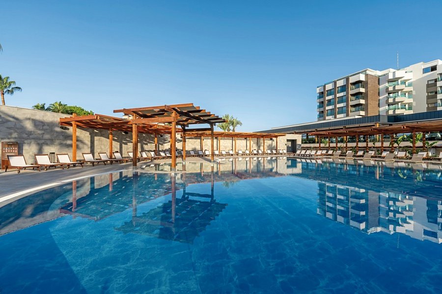 Süral Saray