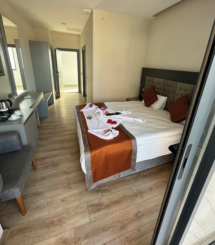 Side Golden Rock Hotel & Spa