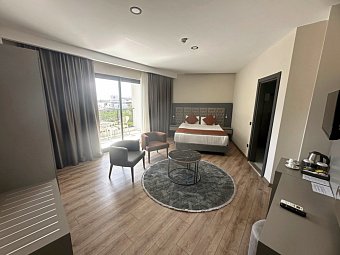 Side Golden Rock Hotel & Spa - Wohnbeispiel Suite (Zimmercodierung WB1)