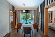 Selectum Family Resort Side - Wohnbeispiel Lake House Suite Swim Up (Zimmercodierung WBQ)