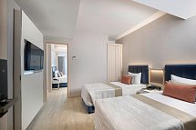 Lago Hotel - Wohnbeispiel Familienzimmer Deluxe (Zimmercodierungen FDL, FD1, FDM & FD2)