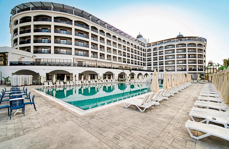Side Moon Palace Hotel
