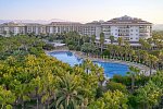 Seaden Sea World Resort & Spa