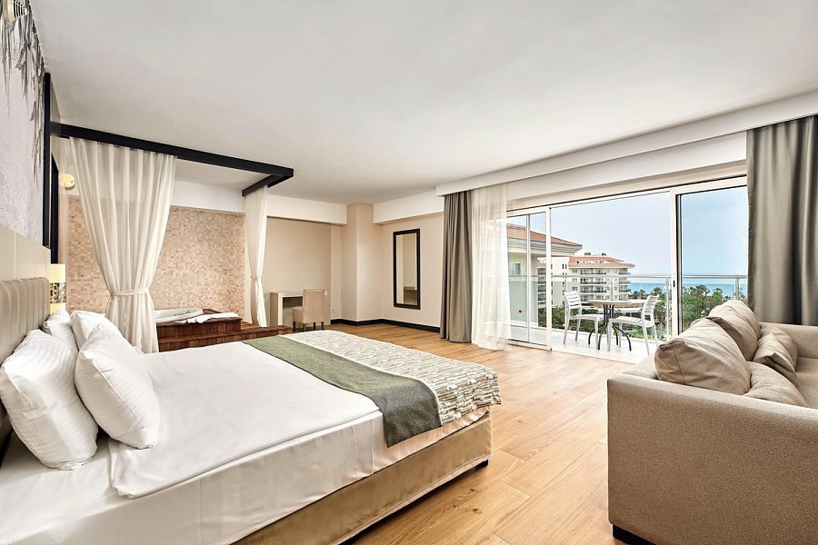 Seaden Sea World Resort & Spa - Wohnbeispiel Suite Meerblick (Zimmercodierung WBM)