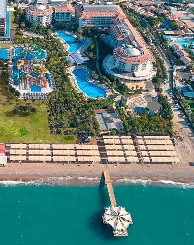 Seaden Sea World Resort & Spa