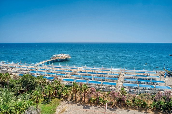 Seaden Sea World Resort & Spa