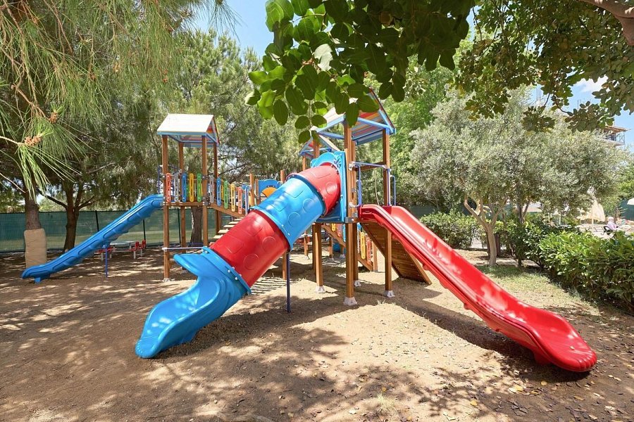 Seaden Sea World Resort & Spa