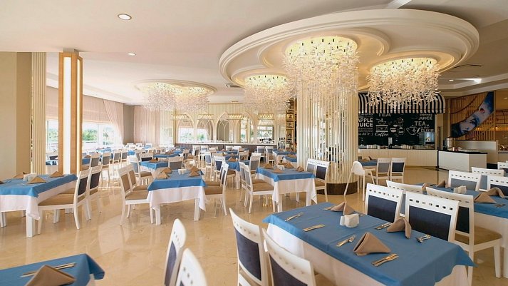 Seaden Sea World Resort & Spa