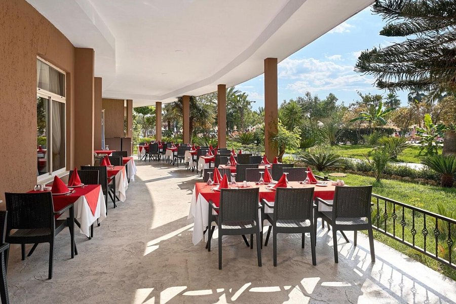 Seaden Sea World Resort & Spa