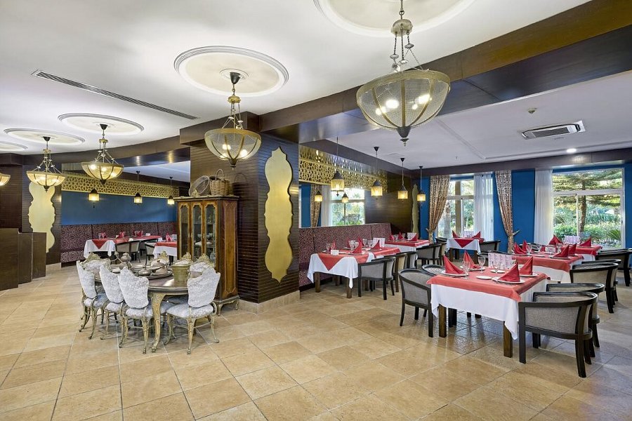 Seaden Sea World Resort & Spa