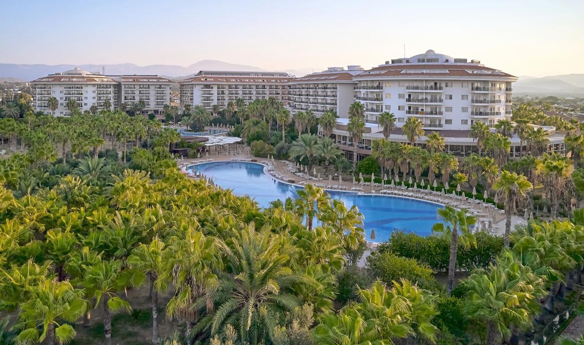 Seaden Sea World Resort & Spa