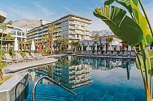 Akra Kemer