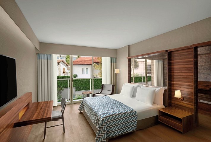 Akra Kemer - Wohnbeispiel Doppelzimmer Superior französischer Balkon (Zimmercodierungen DS3 & DC3)