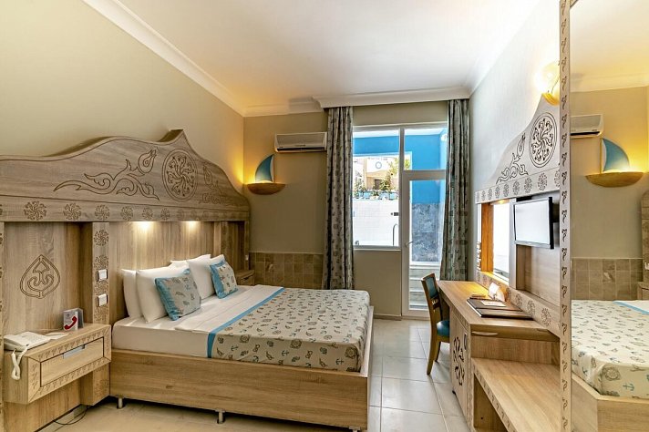 Miarosa Kemer Beach