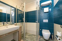 Crystal Aura Aqua Collection - Wohnbeispiel Doppelzimmer (Zimmercodierungen DBL, DCL, DPL, DBN & DCN)