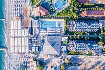 Sailor's Beach Club