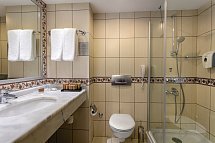 Seven Seas Hotel Life - Wohnbeispiel Familienzimmer Haupthaus (Zimmercodierung FBU)