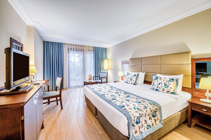 Seven Seas Hotel Life