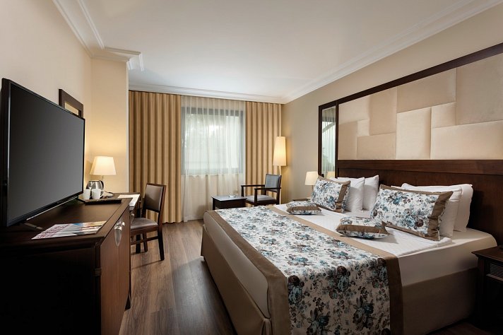 Seven Seas Hotel Life