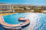 Azura Deluxe Resort & Spa Hotel