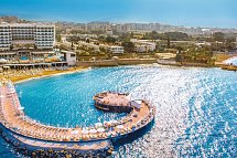 Azura Deluxe Resort & Spa Hotel