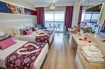 Azura Deluxe Resort & Spa Hotel - Wohnbeispiel Doppelzimmer Deluxe Meerblick (Zimmercodierungen DDM & DCM)